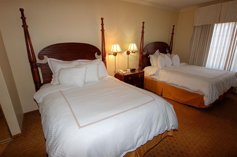 Richmond Inn & Suites Baton Rouge Bilik gambar